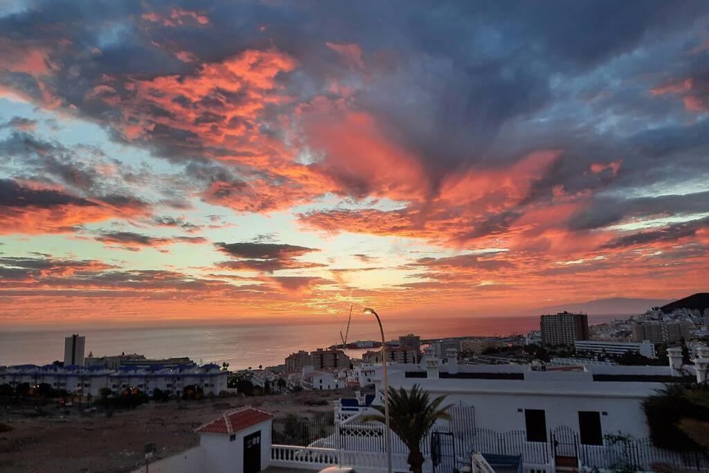 Holiday Apartments Oasis Los Cristianos  Ngoại thất bức ảnh